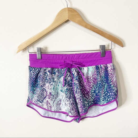 Fabletics Pants - Fabletics Multi Watercolor Running Shorts Size XS